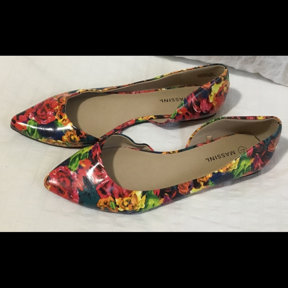 Massini flowered Flats size 11